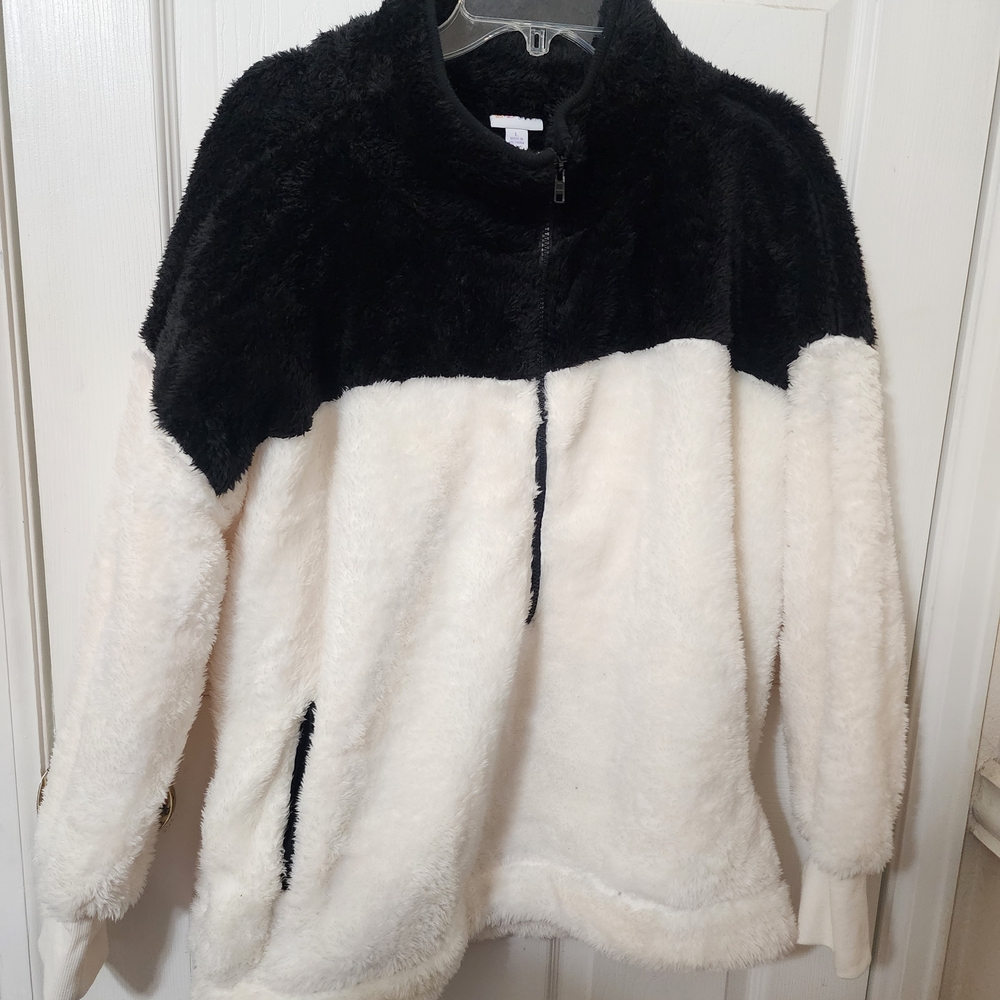 LuLaRoe Black and White Teddy Jacket Size Large